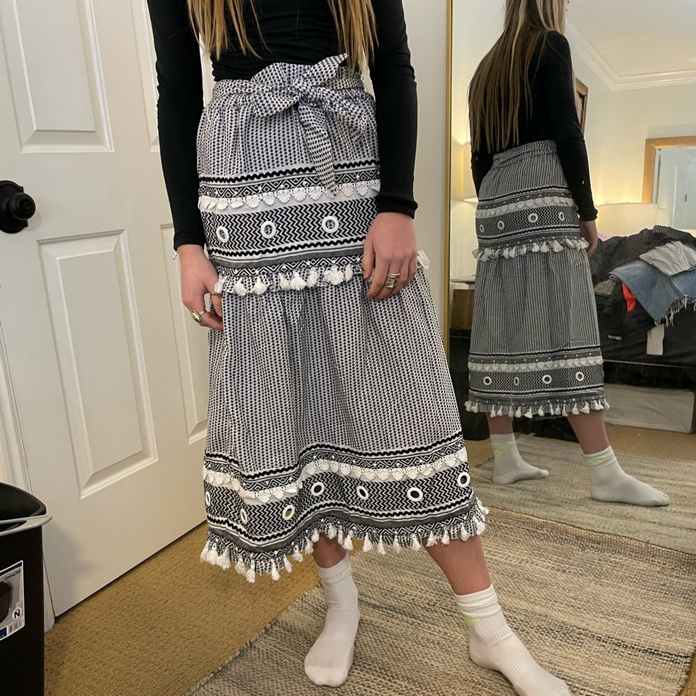 Black and white midi skirt